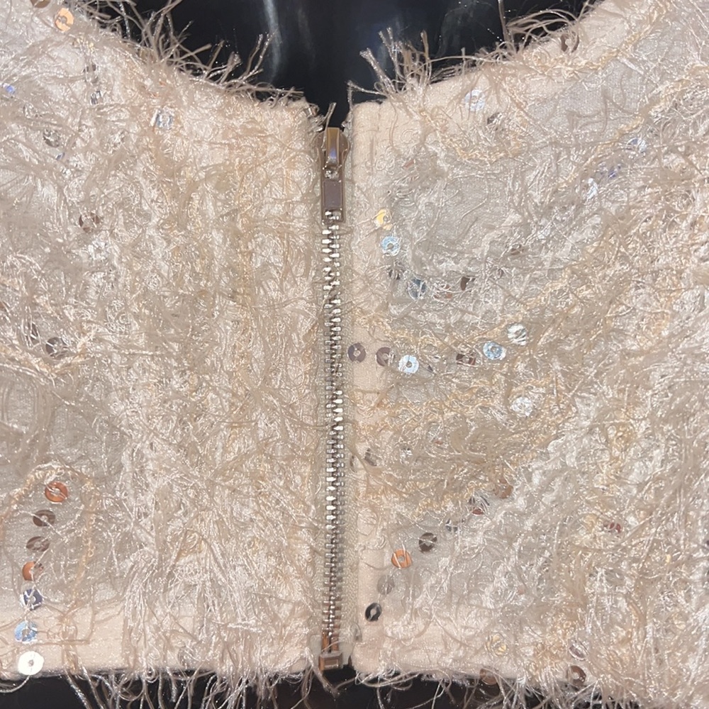 Statement Crop-Top - Picture 4 of 4